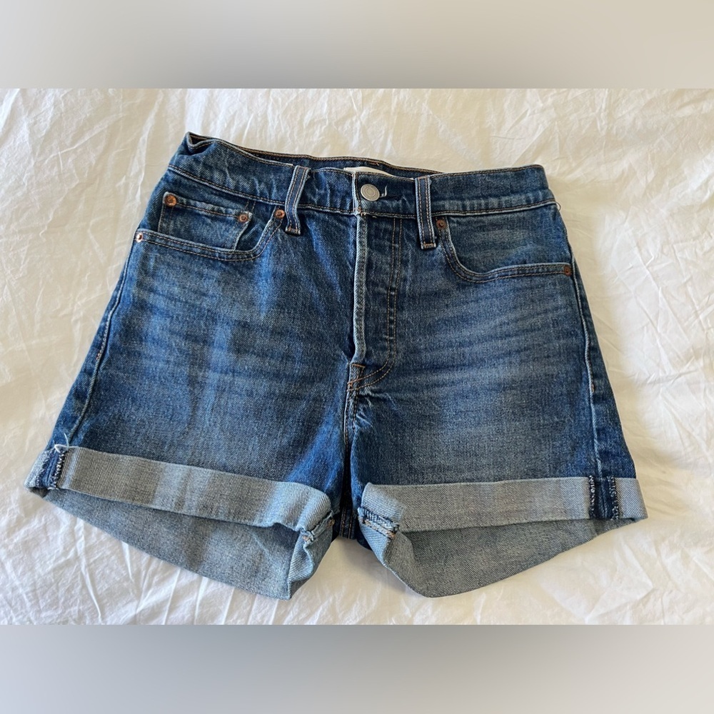 Levis | WMS SZ 27 | Wedgie Shorts | High Rise Button Fly Cuffed Hem Medium Wash